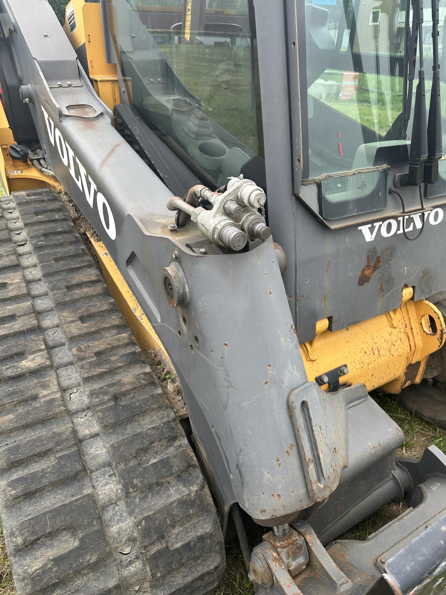 2018 VOLVO MCT135D - Image 11